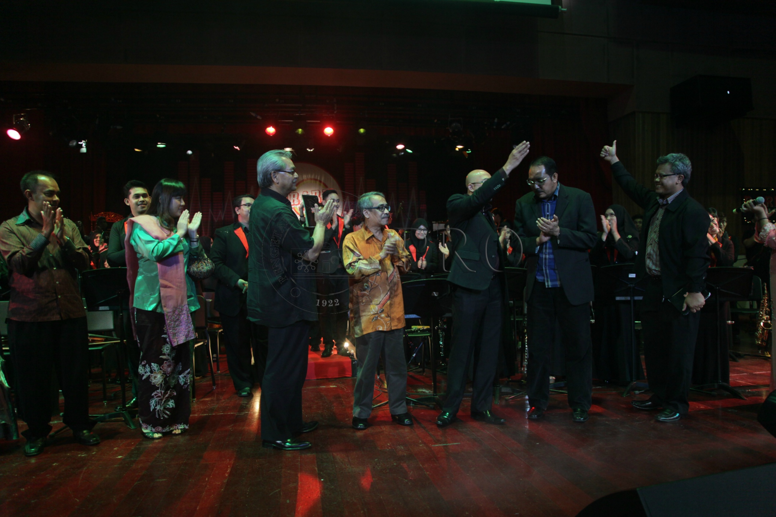 PRO 14 29 RARE IMG 0655